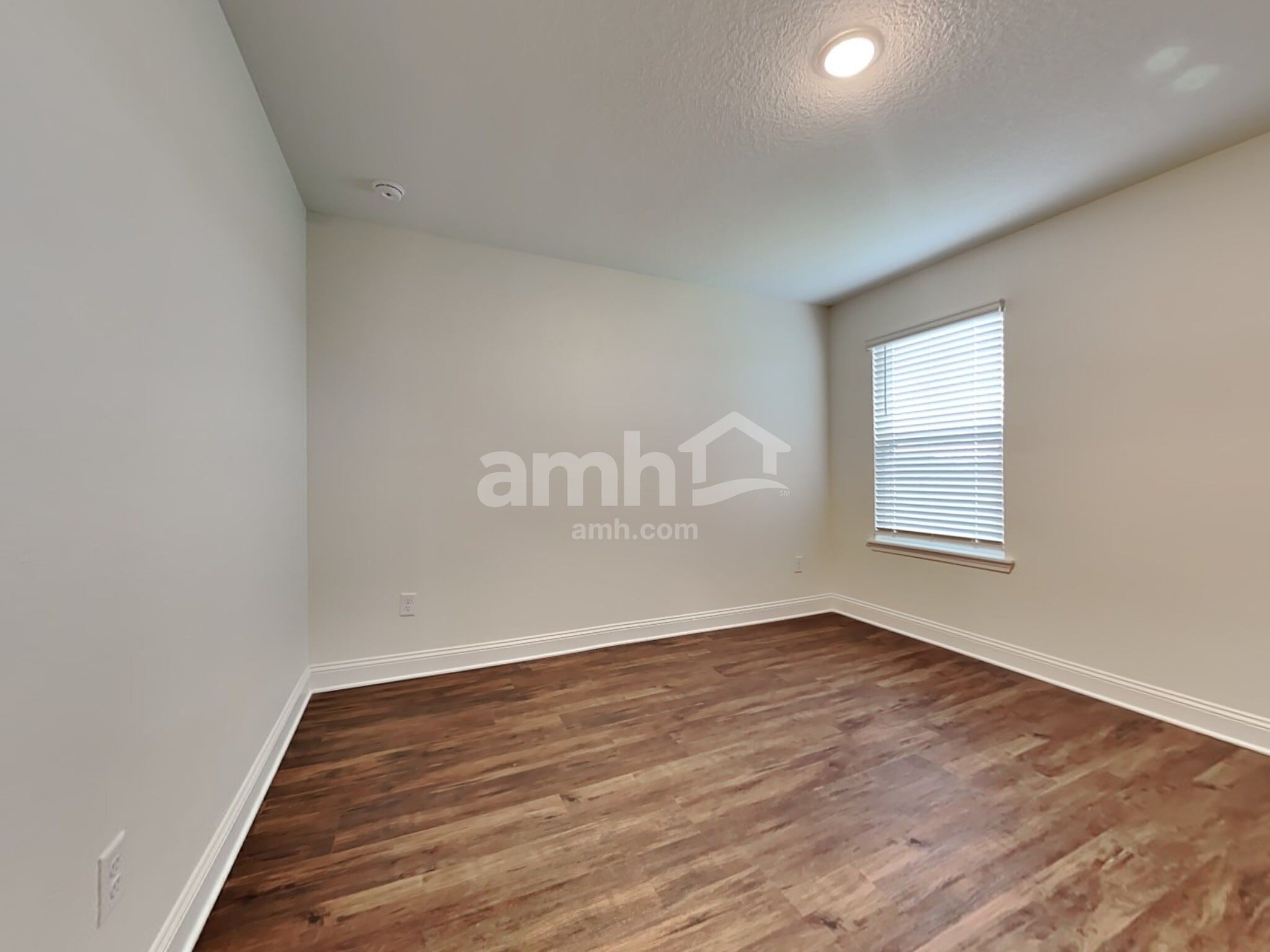 Building Photo - 383 Onate Cir