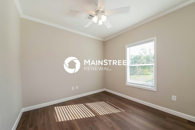 Building Photo - 3 Bedroom Pet-Friendly Home in North Port, FL with Main Street Renewal