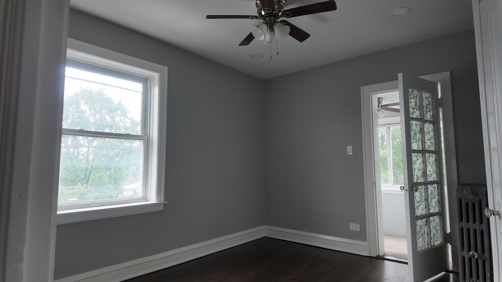 Room 1 - 7746 Tripp Ave