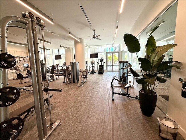 Building Photo - 301 Quay Cmn