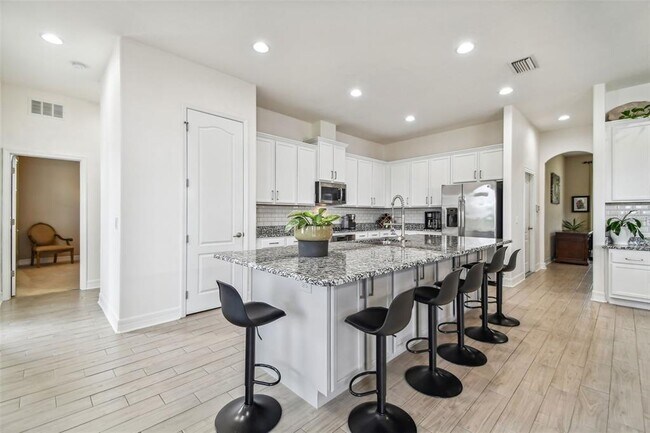 Building Photo - 10627 Mistflower Ln