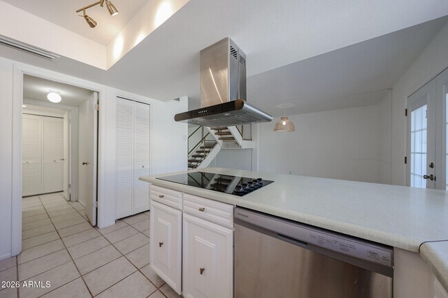 Building Photo - 4028 N Granite Reef Rd