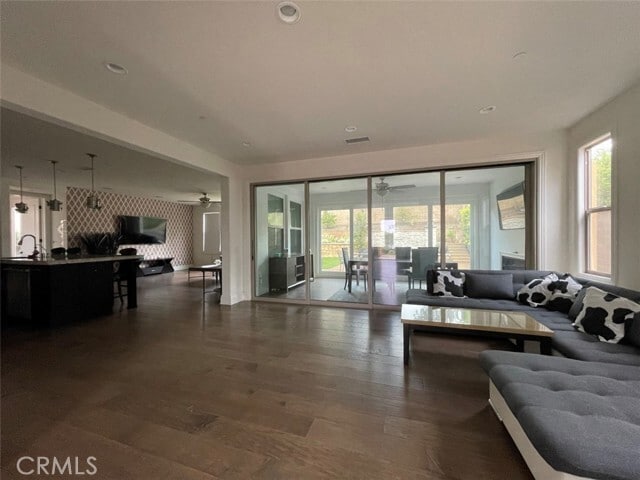 Building Photo - 101 Kennard