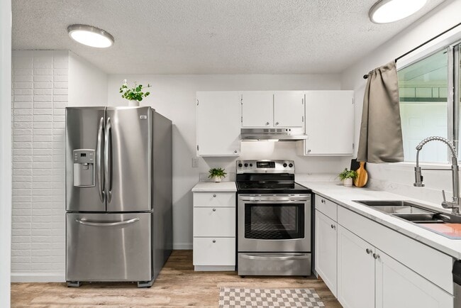 Building Photo - 6902 Alpine Way - Located in West Valley