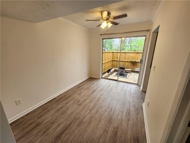 Building Photo - 120 Biscayne Dr NW