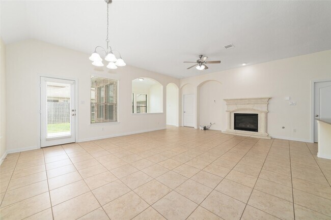 Building Photo - 17314 Aldenwilds Ln