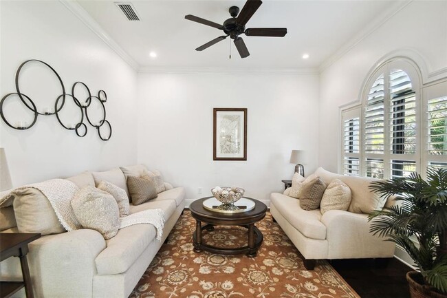 Building Photo - 134 Chesapeake Ave