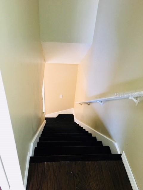 Building Photo - 3370 Cedar Springs Pl