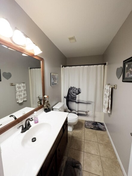 Building Photo - 2810 Jonquil Pl
