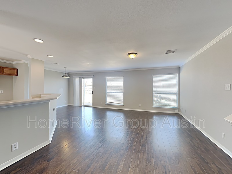 Building Photo - 1103 Sunflower Ct