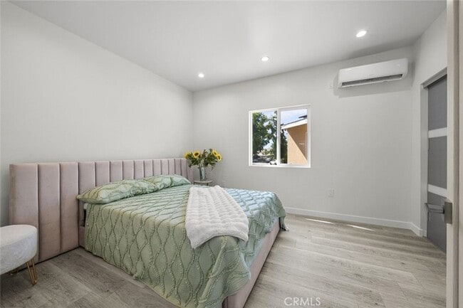 Building Photo - 10801 1/2 Wescott Avenue Unit