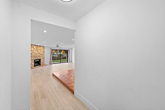 Building Photo - 2501 S El Camino Real