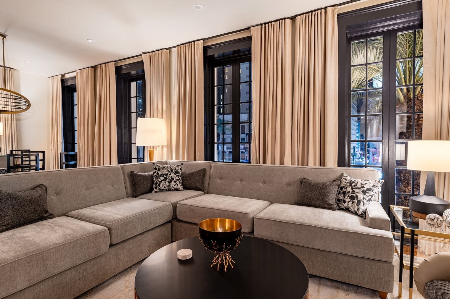 Building Photo - 1011 Canal St