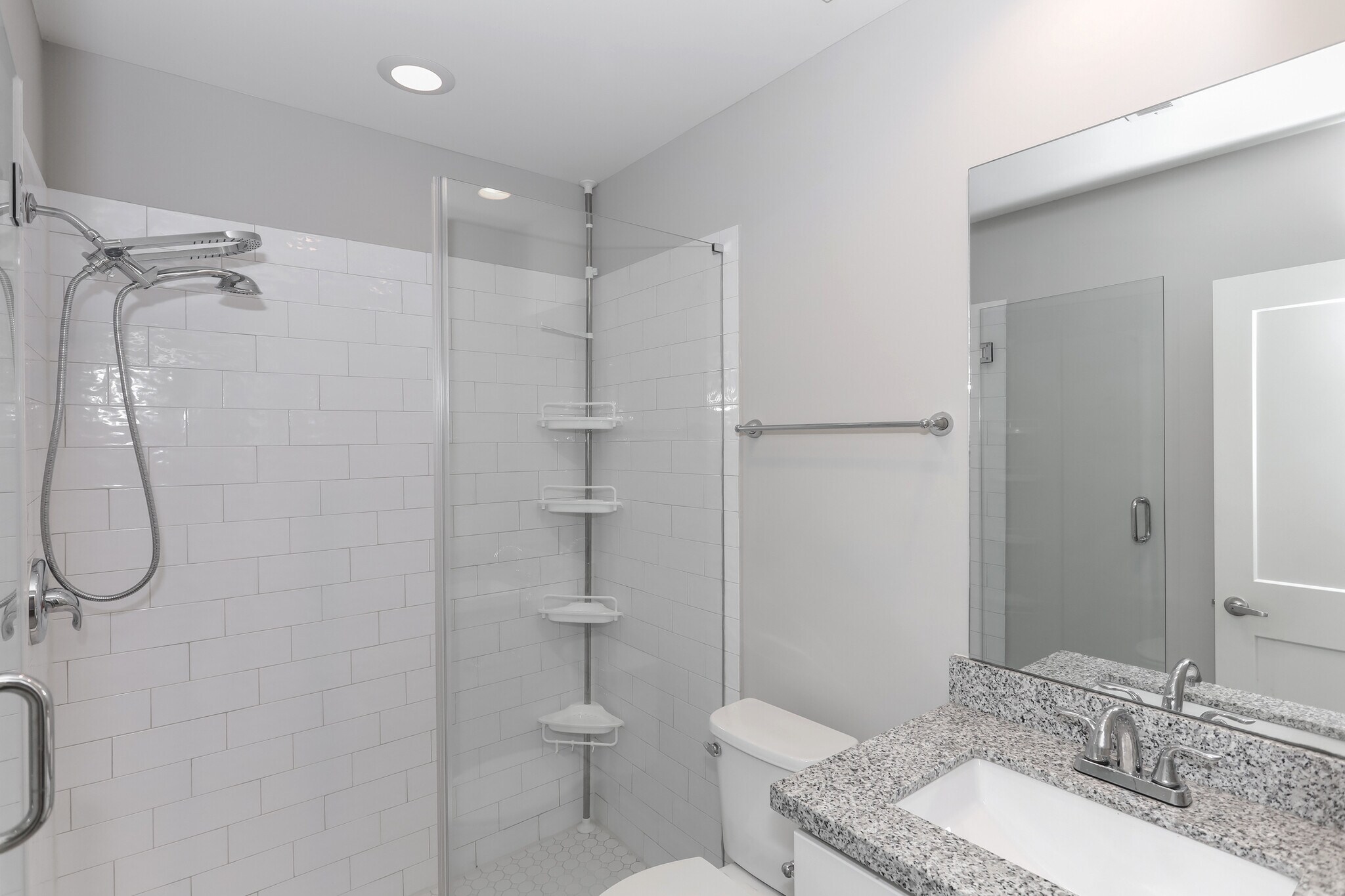 1st Floor Ensuite Bathroom - 3107 Saint Charles St