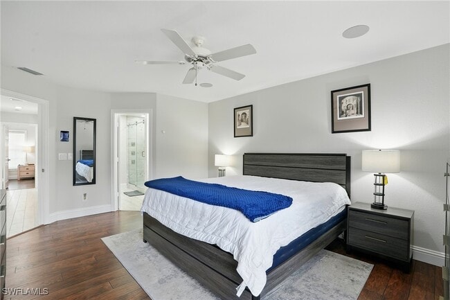 Building Photo - 9624 Crescent Garden Dr