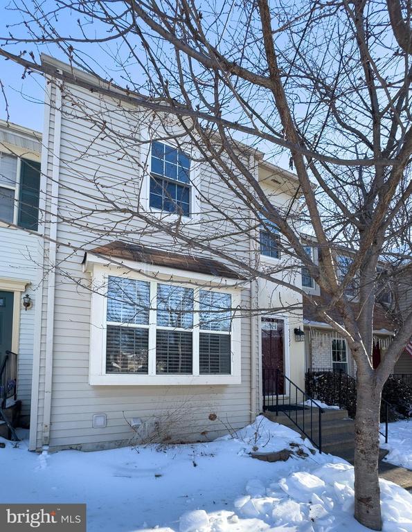 Building Photo - 5809 Waterdale Ct