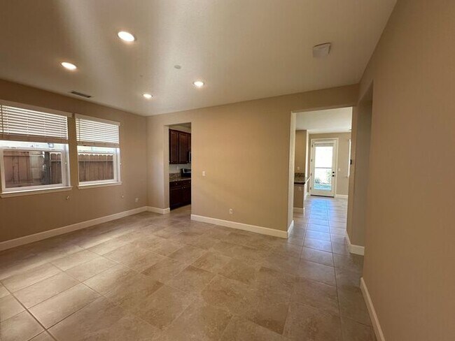 Building Photo - 3310 Vincinato Dr