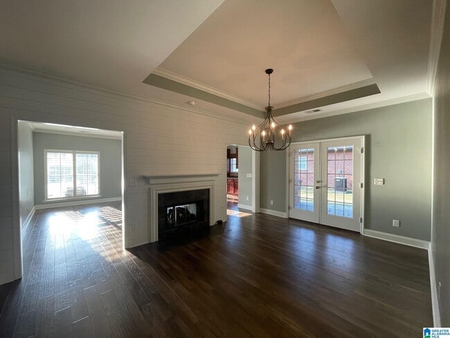 Building Photo - 295 Creekside Ln