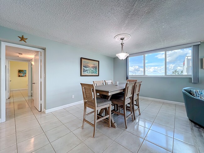 Building Photo - 2020 N Atlantic Ave