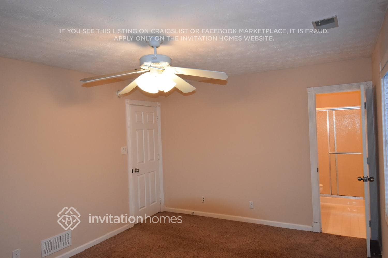 Building Photo - 2204 Post Oak Dr