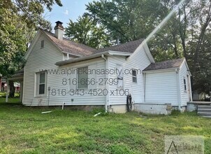Building Photo - Northland Bungalow in Staley SD Available Now