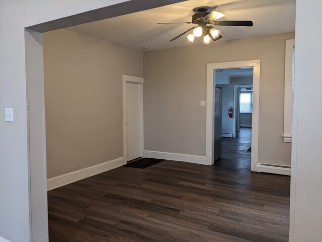 Dining room - 329 N 2nd St