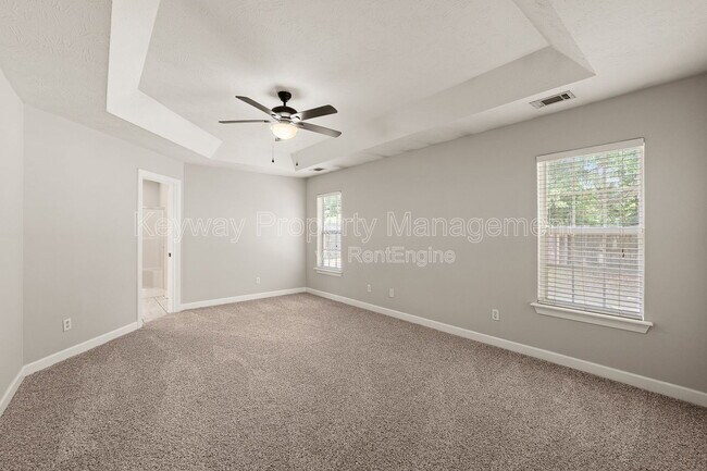 Building Photo - 633 Ventana Dr