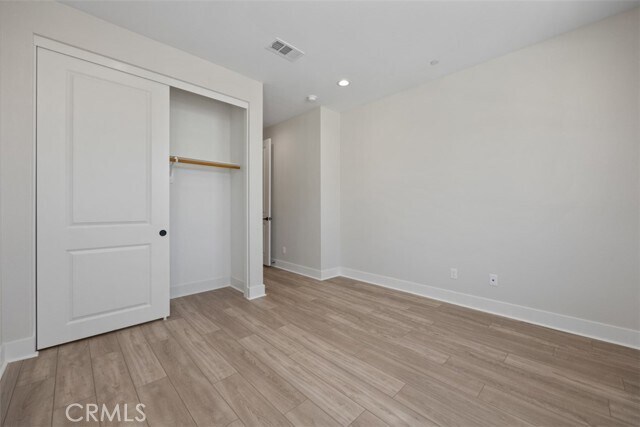 Building Photo - 9355 Astor