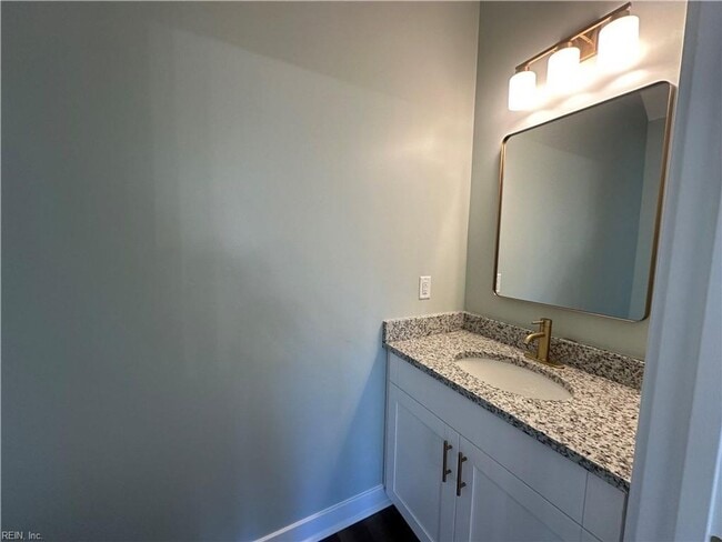 Building Photo - Stunning New Construction in Norview!