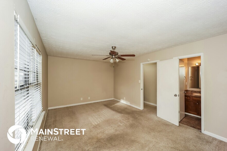 Building Photo - 284 Independence Dr