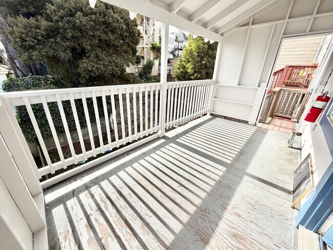 Building Photo - 937-941-941 Hayes St