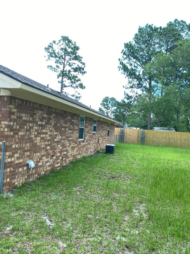 Building Photo - Home for Rent