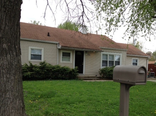 Building Photo - 2344 S Keystone Ave