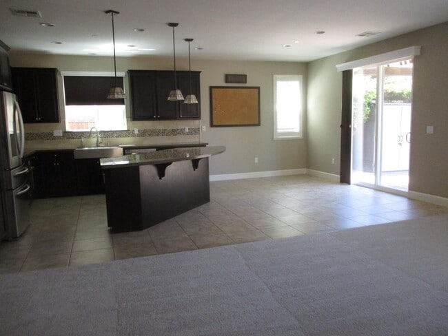 Building Photo - 381 Windsong Way