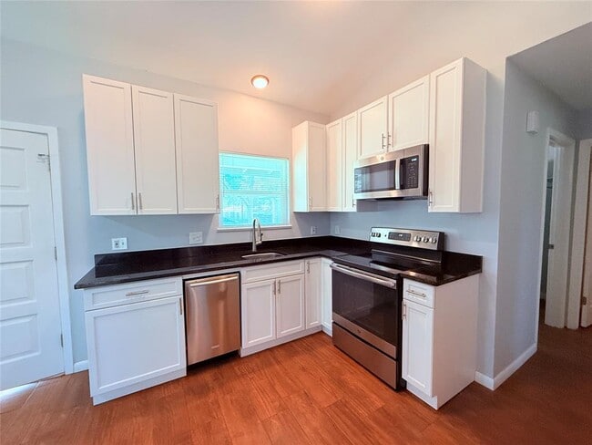 Building Photo - 914 Beaver Trail