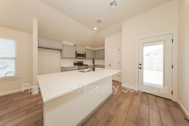 Building Photo - 19916 Stovall Dr