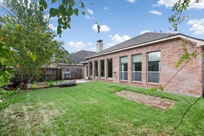 Building Photo - 26886 Treasures Ridge Dr