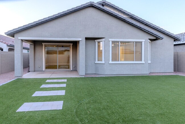 Building Photo - 9701 E Spiral Ave