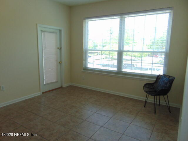 Building Photo - 7990 Baymeadows Cir E