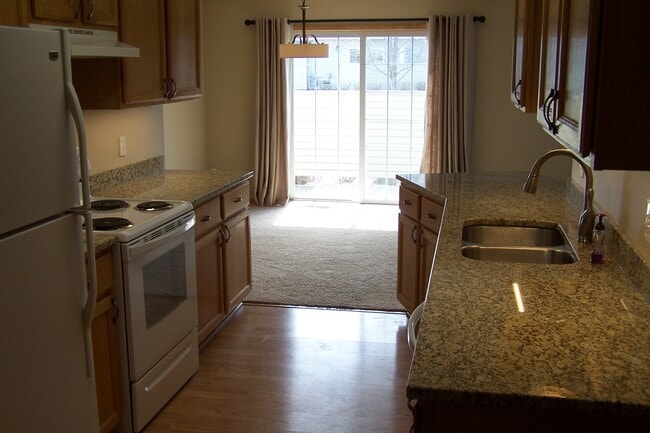 Kitchen/Dining Room - 8868 Spring Ln