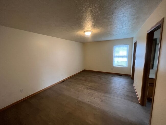 Building Photo - Beautiful 3-Bedroom Single Family Home in ...