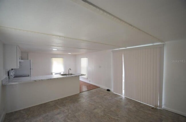 Building Photo - 3306 Peachtree Hill Rd