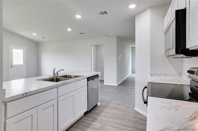 Building Photo - 829 Eagles Nest Dr