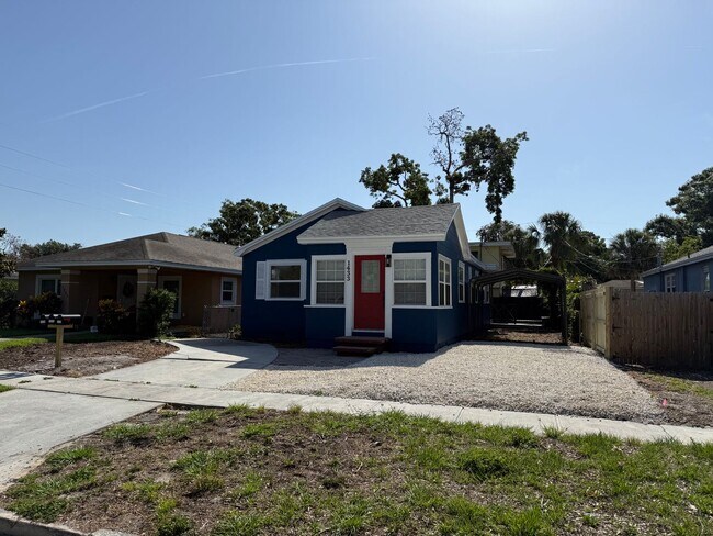 Building Photo - 26th St N Triplex