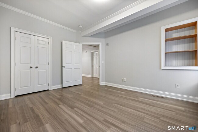 Building Photo - 10 Haviland St
