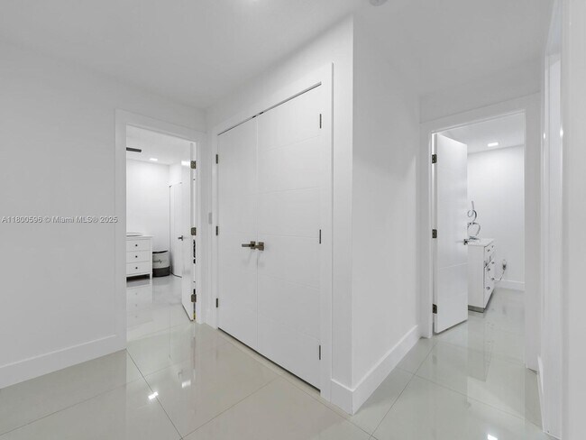 Building Photo - 17835 SW 150th Ct