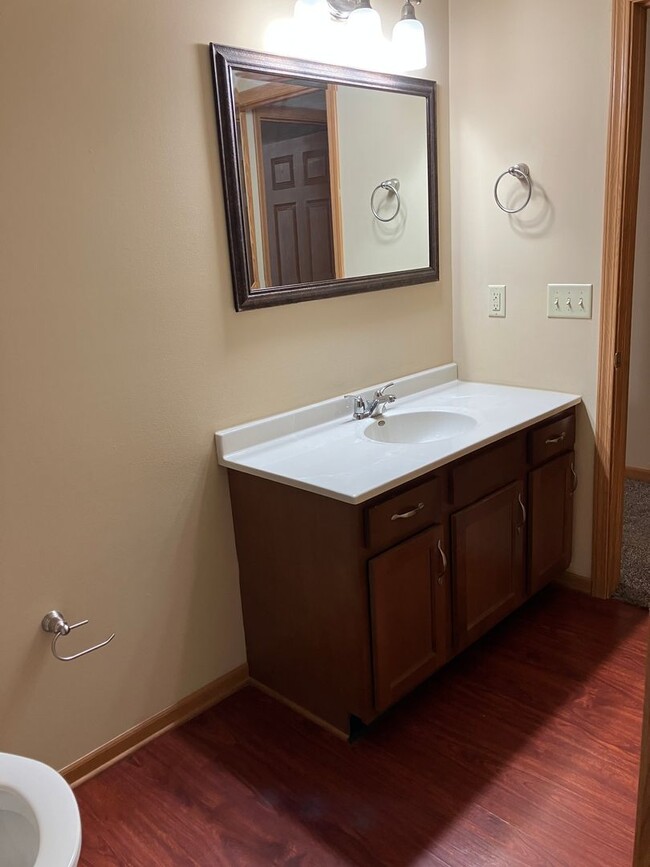 Building Photo - 1046 Laurel Tree Ct