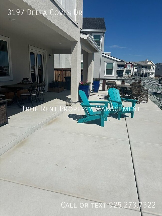 Building Photo - Gorgeous 5 Bed, 3 Bath in Highly Desirable...