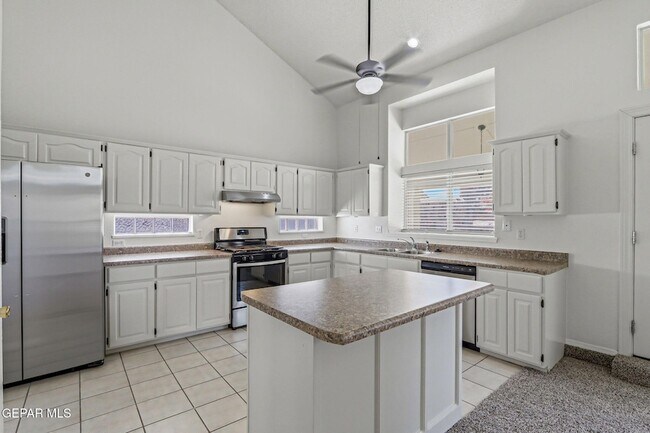 Building Photo - 7239 Desert Jewel Dr