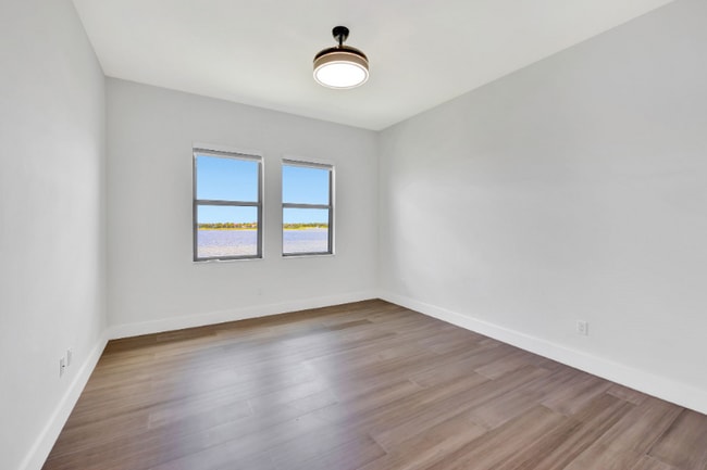 Building Photo - 8660 W Parkland Bay Trl